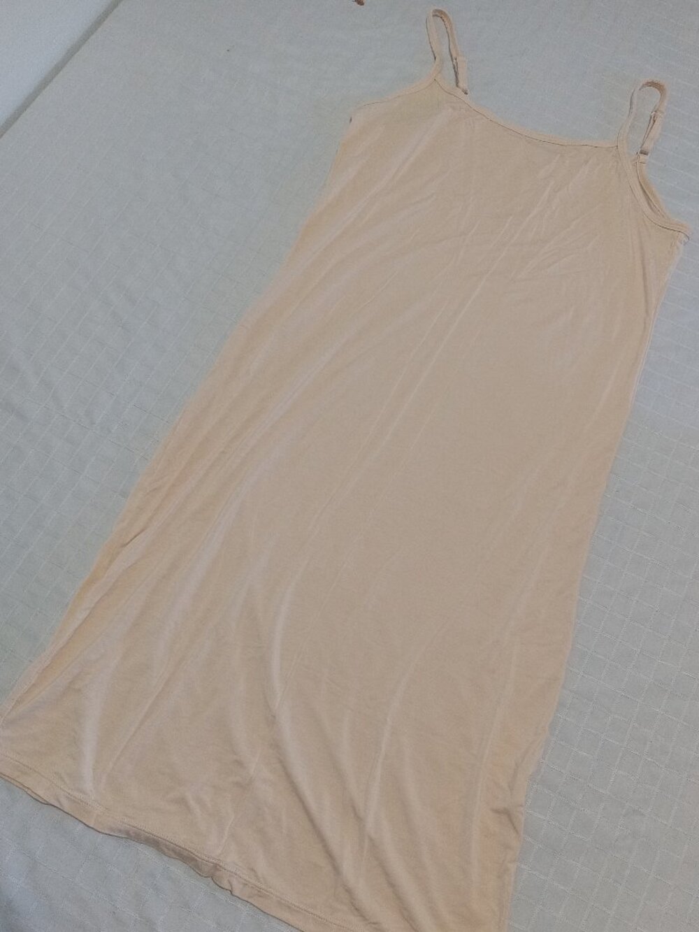 Long salmon-colored petticoat without lace, size M, new